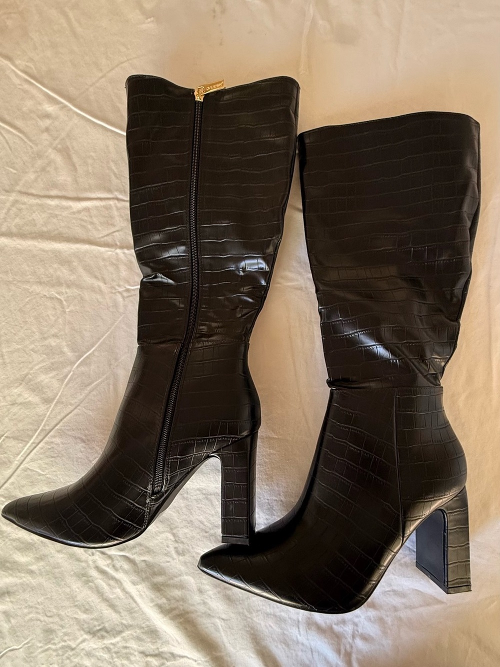 Cape Robbin SayWhat-2 Black Croc Knee High Boots Size 8 New In Box